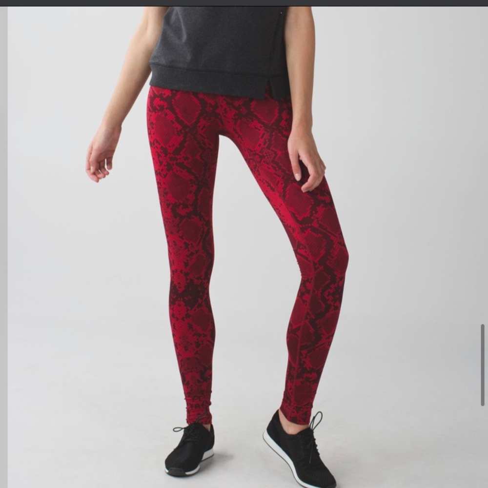 Lululemon Wunder Under Leggings High Rise Red Snake Print Size 6